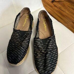 Joy and Mario size 6 1/2 wedge slip on